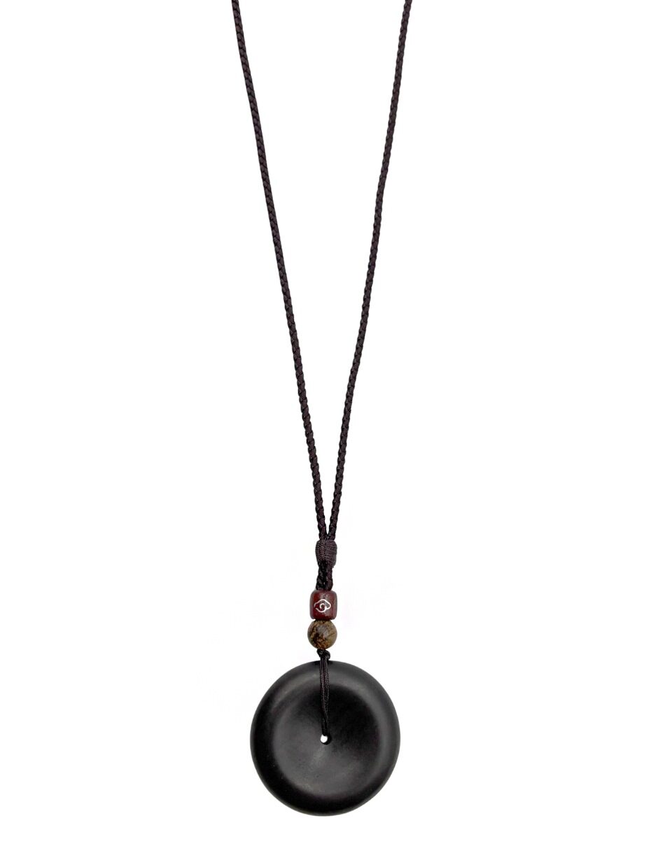 Collar  Colgante Circular de madera con Cuentas Decorativas