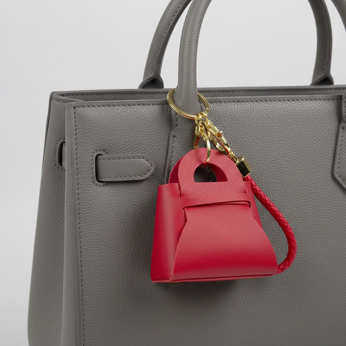 Llavero de mini bolso