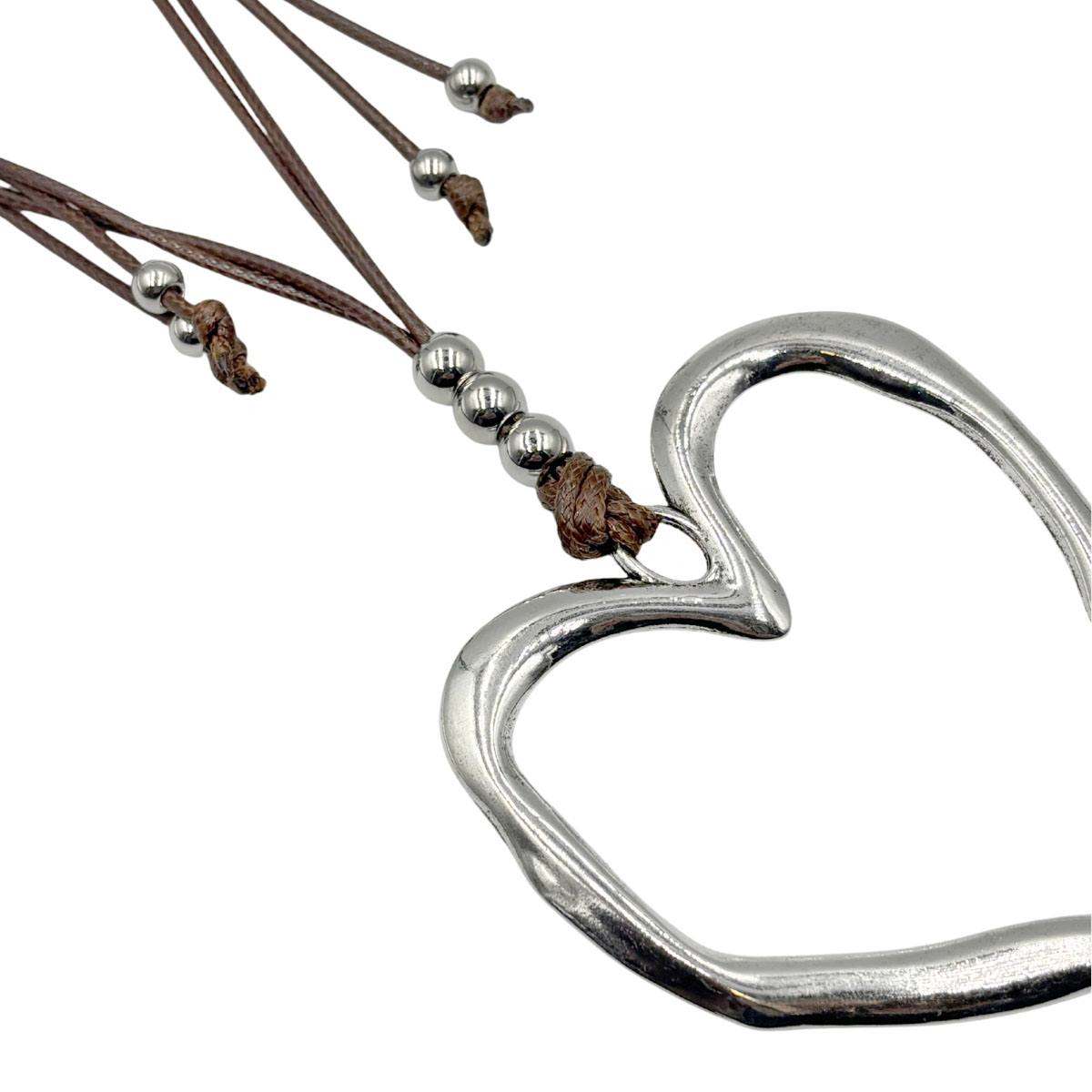 Collar Corazón Con Cordón Marrón