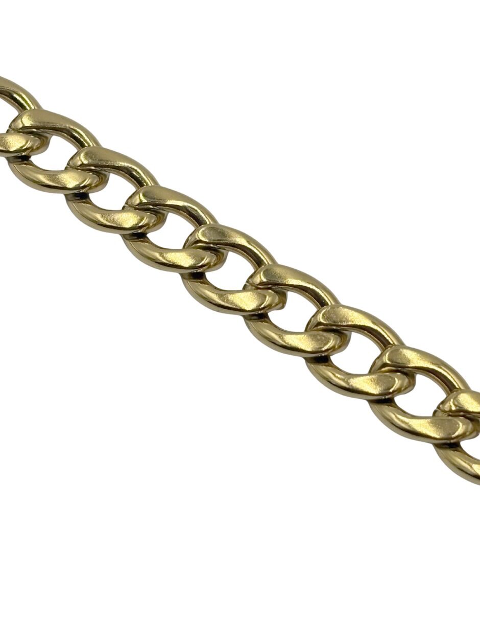 Cadena en tono Dorado