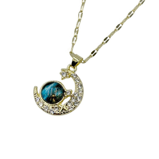 Collar con Colgante de Media Luna