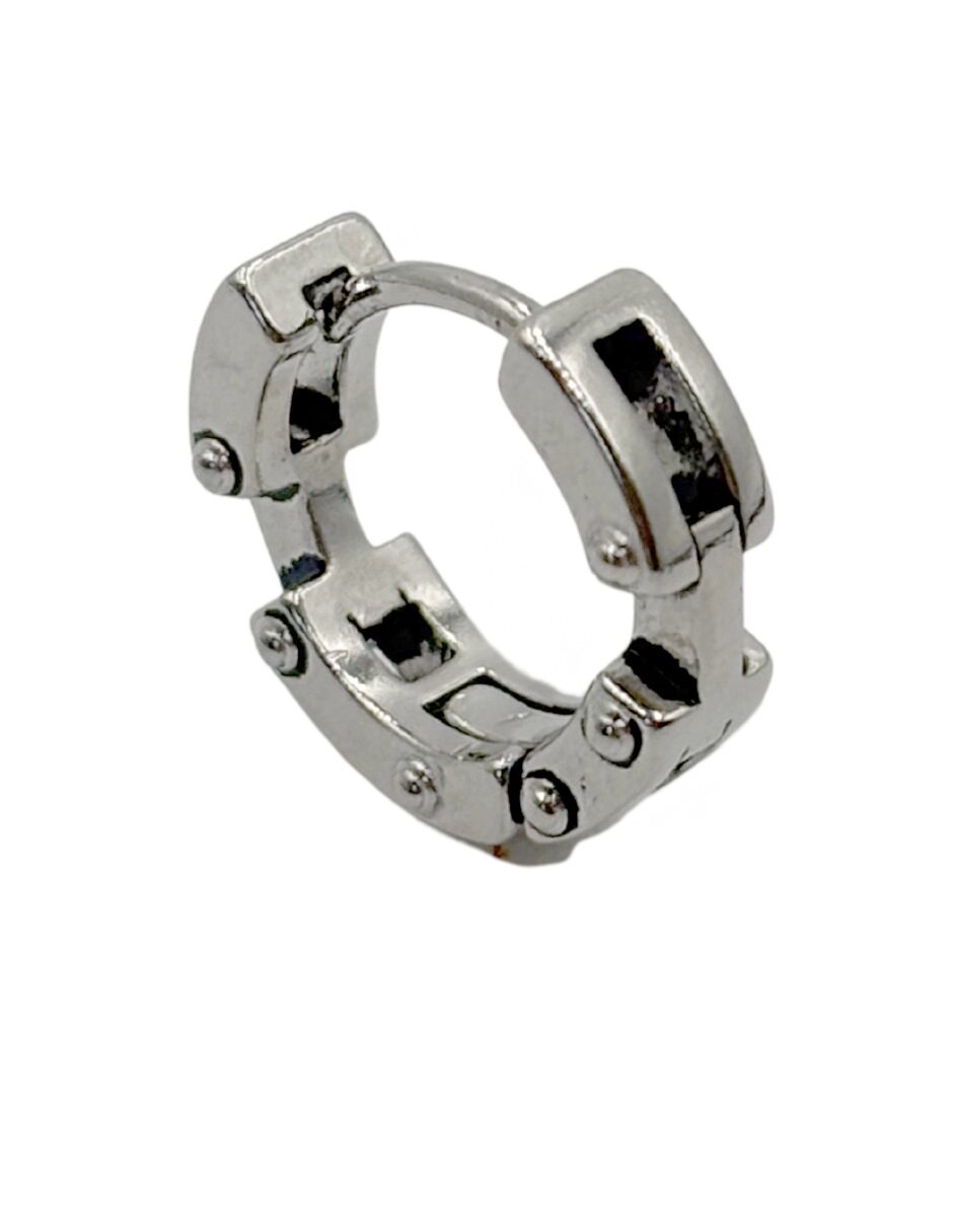 Arracada en Cadena Plateada para hombre
